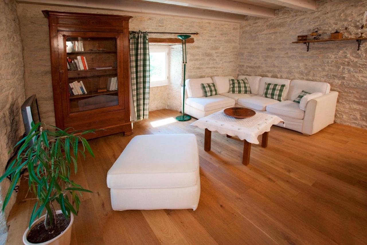 Domaine De Fangal, Pgeonnier 2P, Maison 8P - Piscine 25M - Gites Climatises Septfonds Экстерьер фото